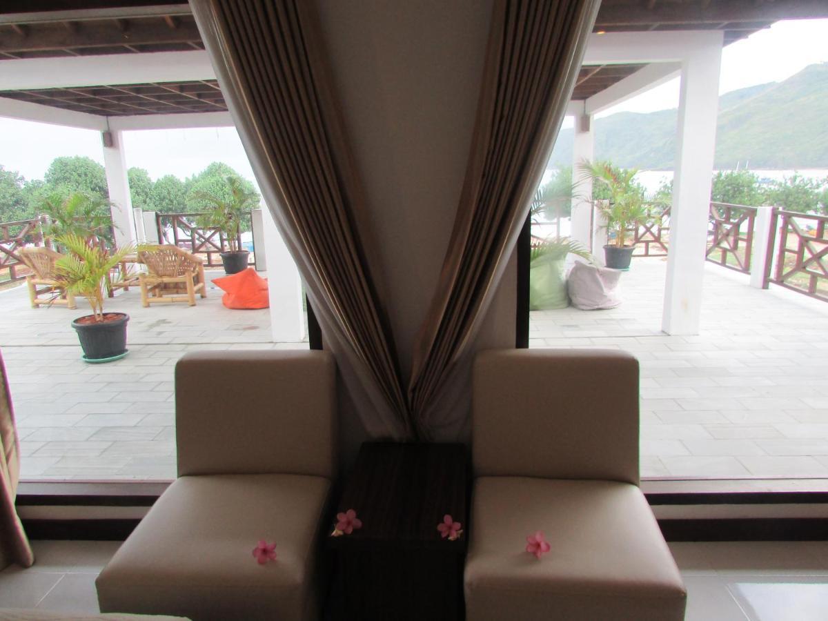 Friends Beach Hotel Kuta  Экстерьер фото
