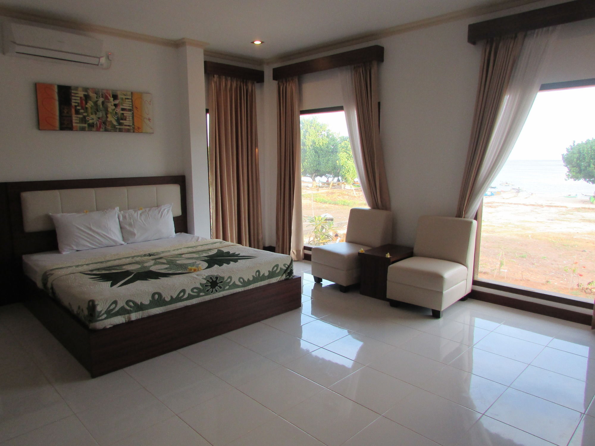 Friends Beach Hotel Kuta  Экстерьер фото