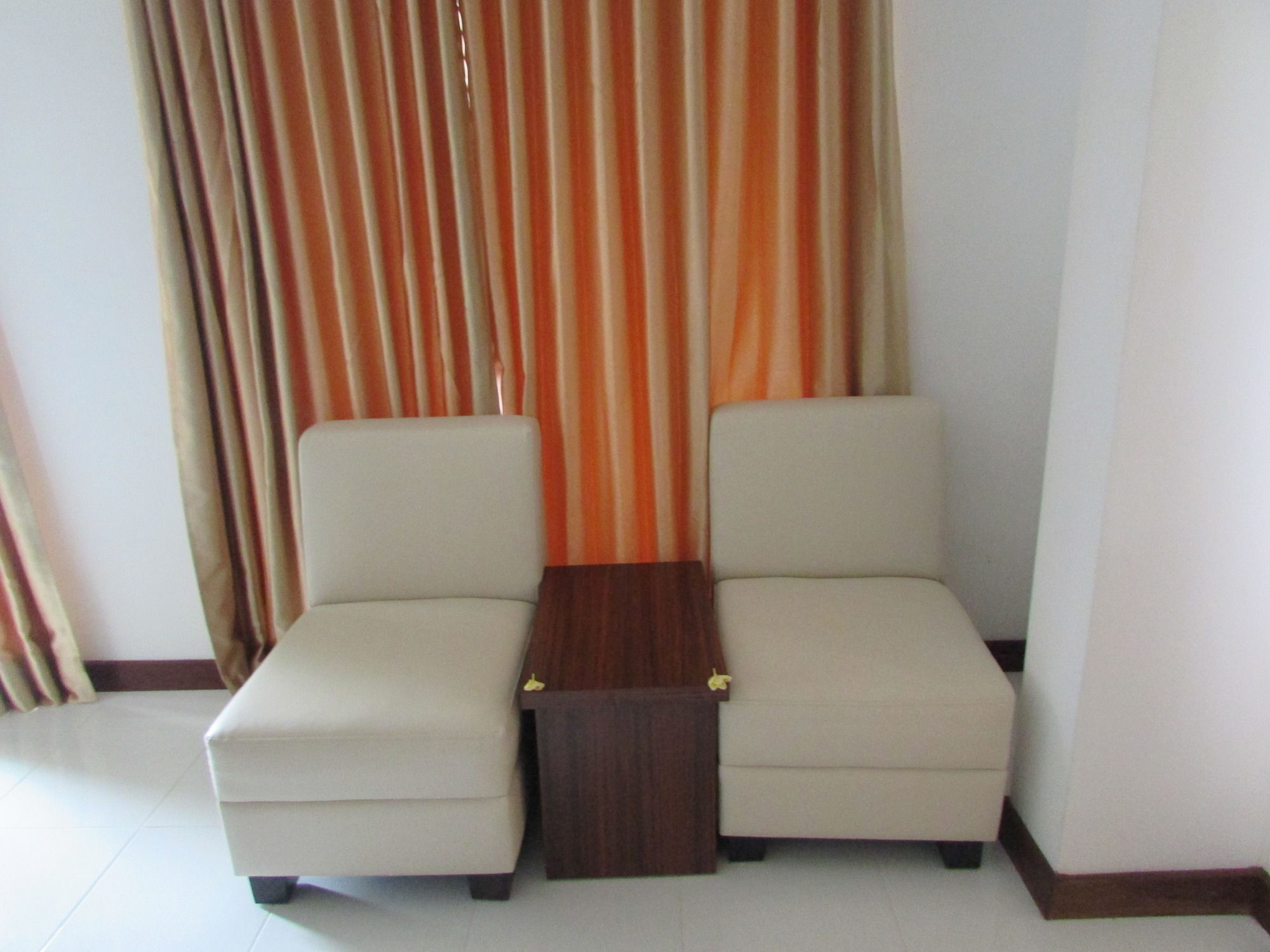 Friends Beach Hotel Kuta  Экстерьер фото